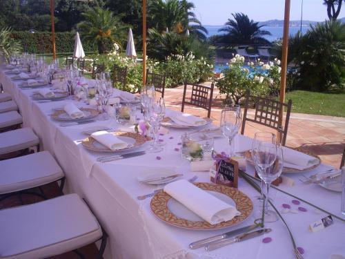 Hotel Villa Les Rosiers Grimaud Buitenkant foto