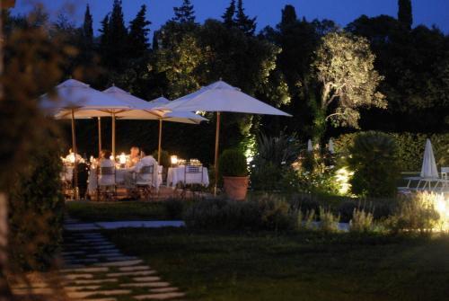 Hotel Villa Les Rosiers Grimaud Buitenkant foto
