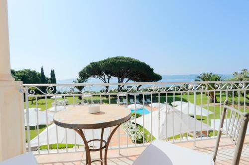 Hotel Villa Les Rosiers Grimaud Buitenkant foto