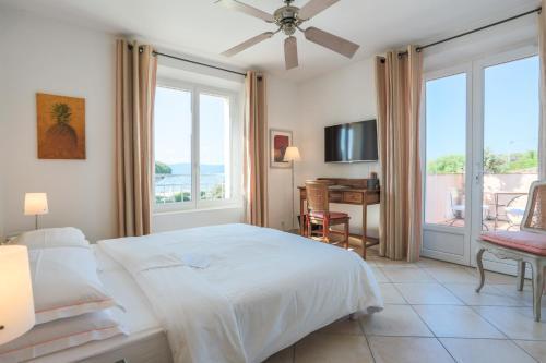 Hotel Villa Les Rosiers Grimaud Buitenkant foto
