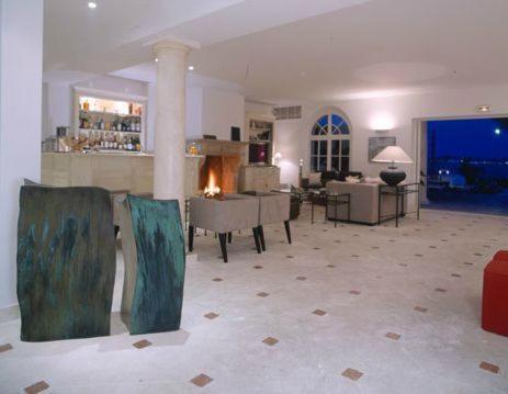 Hotel Villa Les Rosiers Grimaud Buitenkant foto